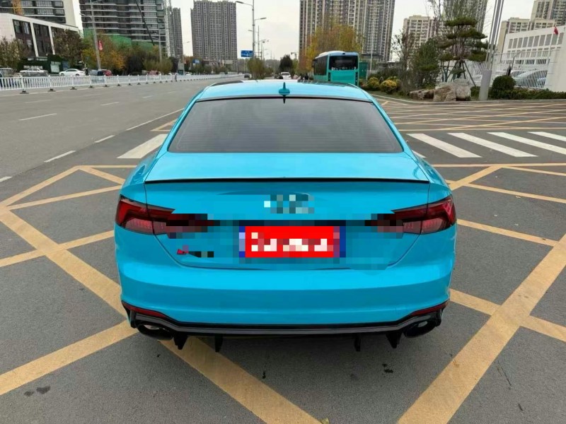 济宁19年奥迪A58