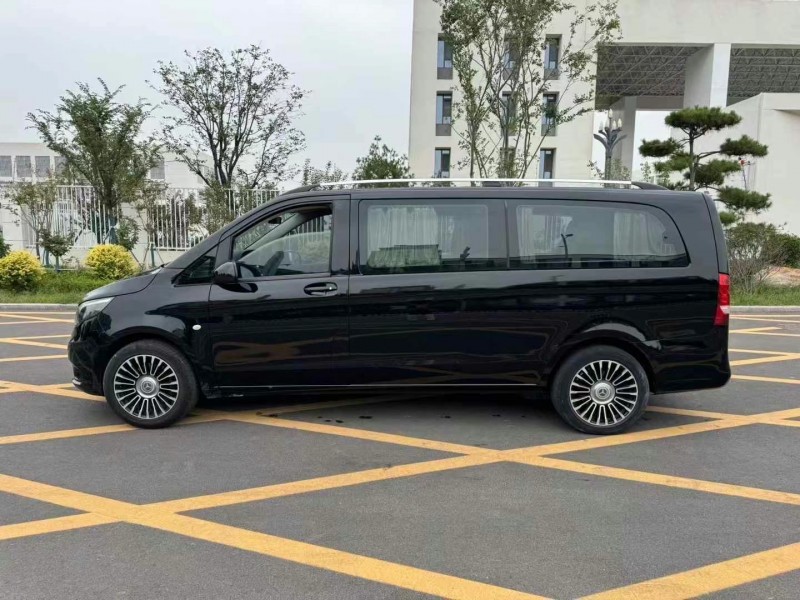 济宁19年奔驰威霆7