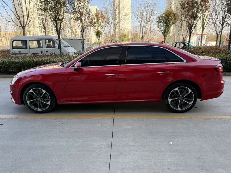 济宁19年奥迪A4L7