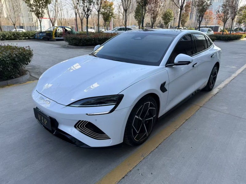 濟寧23年比亞迪海豹2