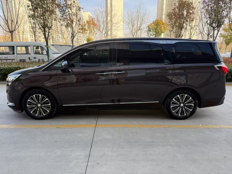 济宁21年别克GL87