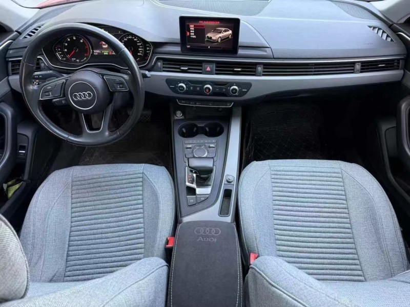 济宁19年奥迪A4L6