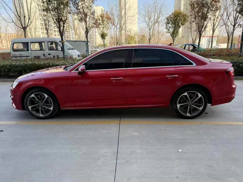 济宁19年奥迪A4L7