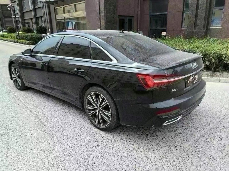 青岛21年奥迪A6L8