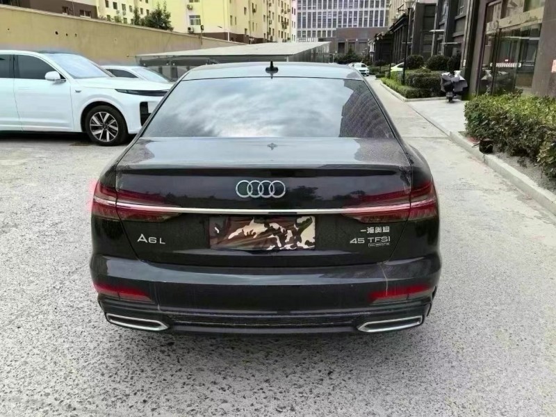 青岛21年奥迪A6L9