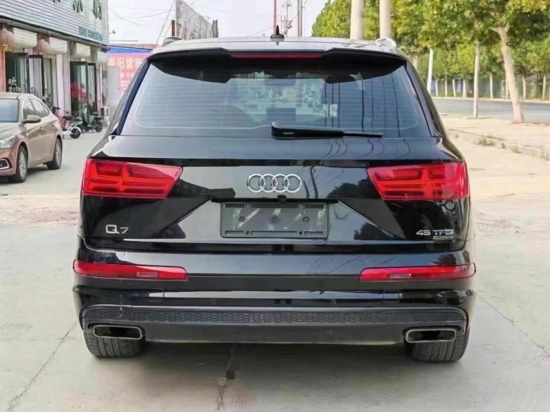 菏泽18年奥迪Q78