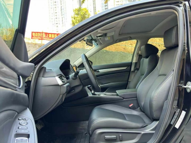 深圳23年本田雅阁4