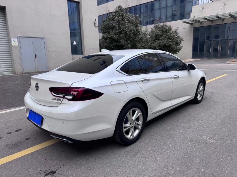 徐州22年别克君威7