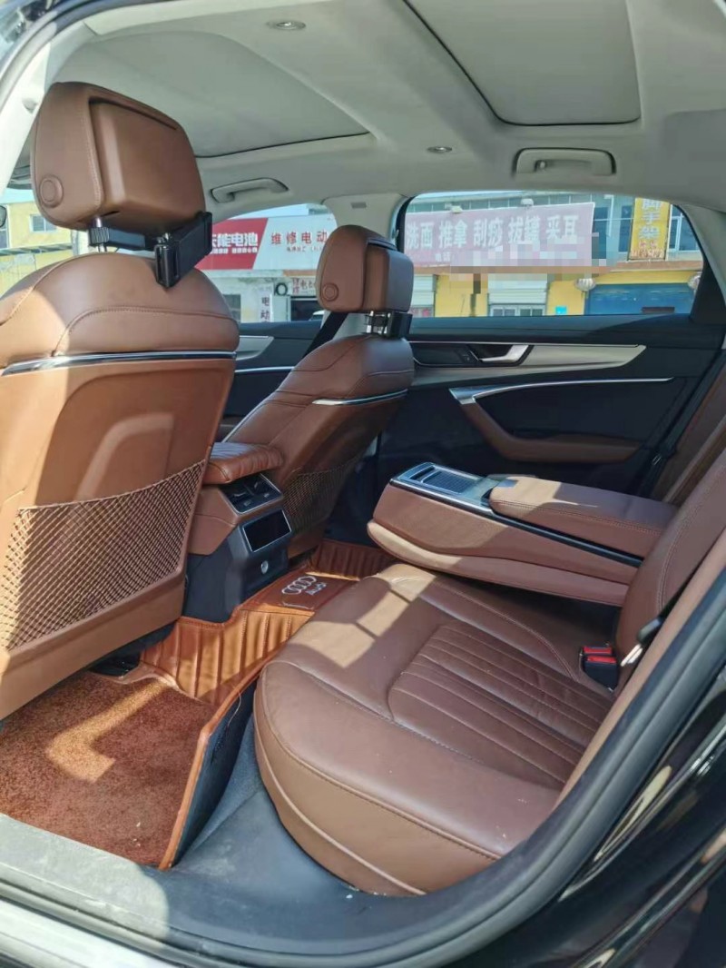 济宁22年奥迪A6L6