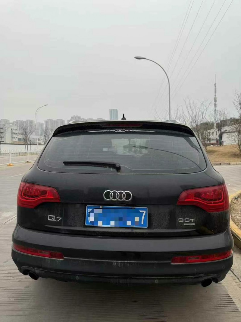 武汉12年奥迪Q79