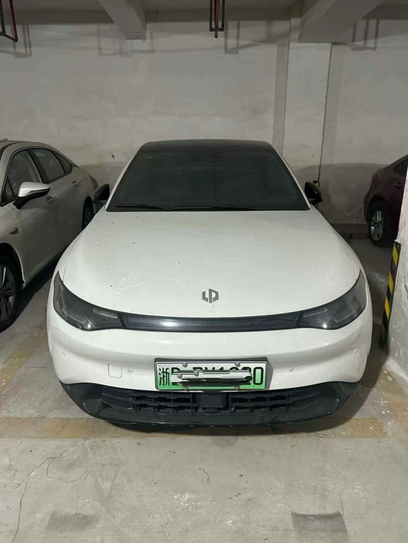 鄭州23年零跑汽車C011