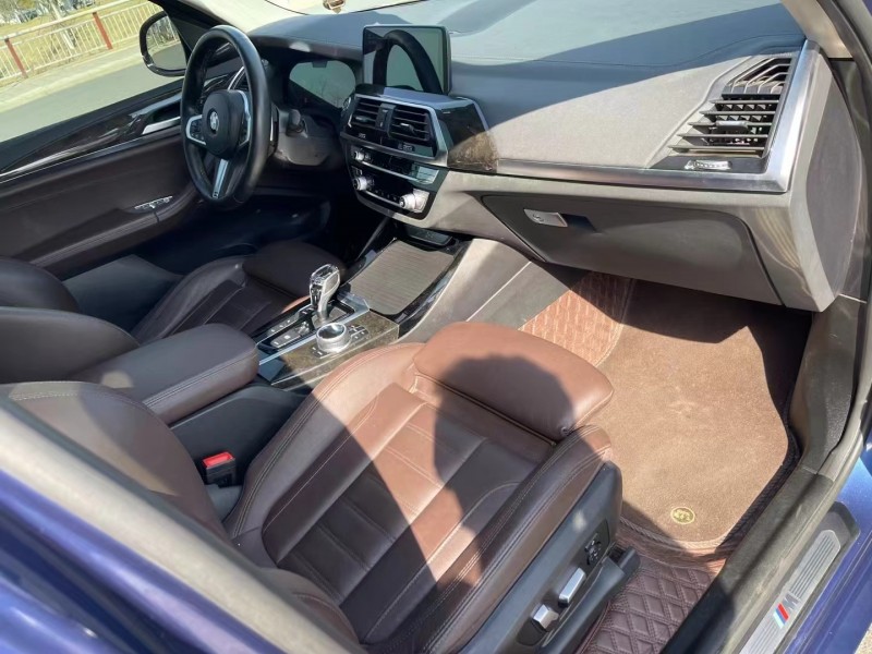 武汉20年宝马X37