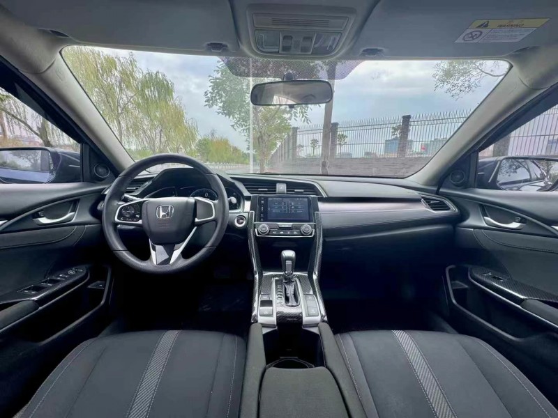 东莞17年本田思域6