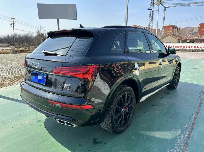 青岛22年奥迪Q57