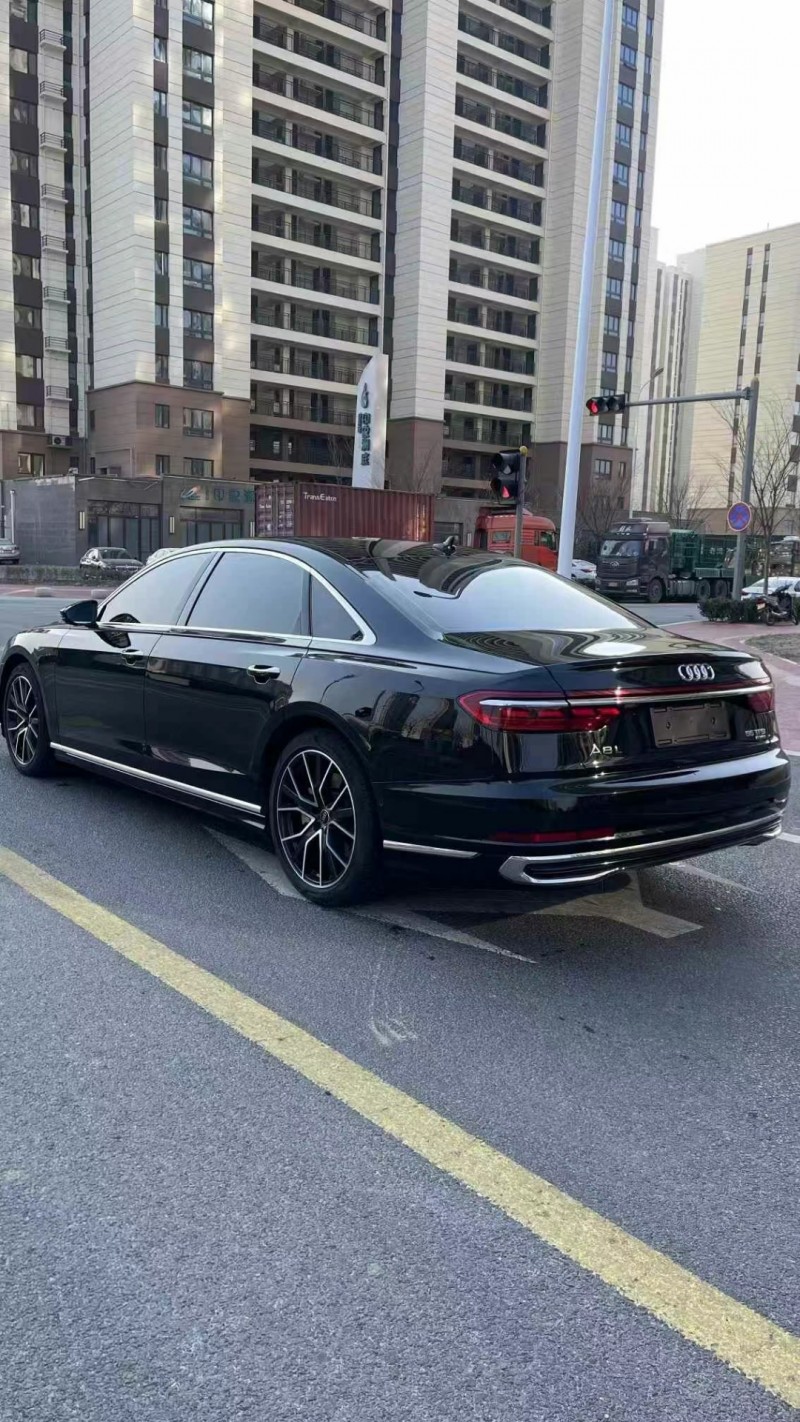 濟南23年奧迪A8L8