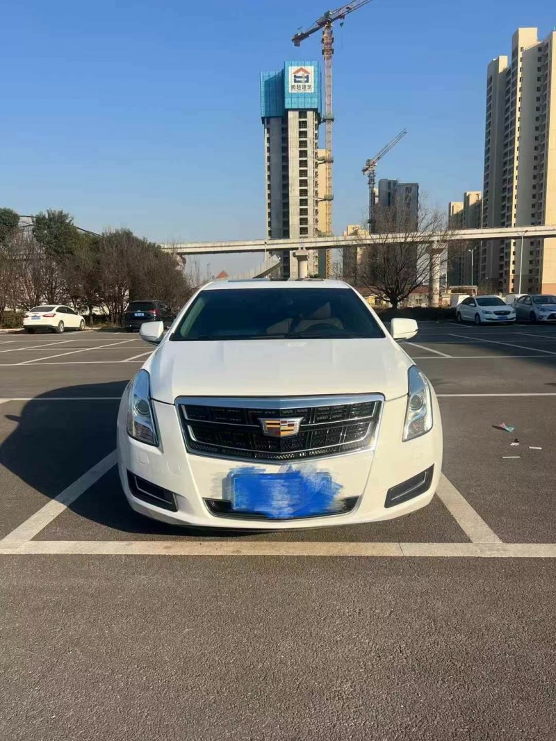 濟寧16年凱迪拉克XTS1