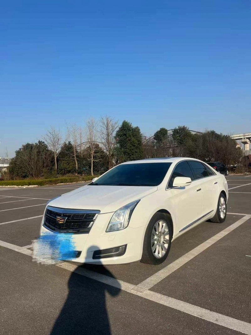 濟寧16年凱迪拉克XTS2