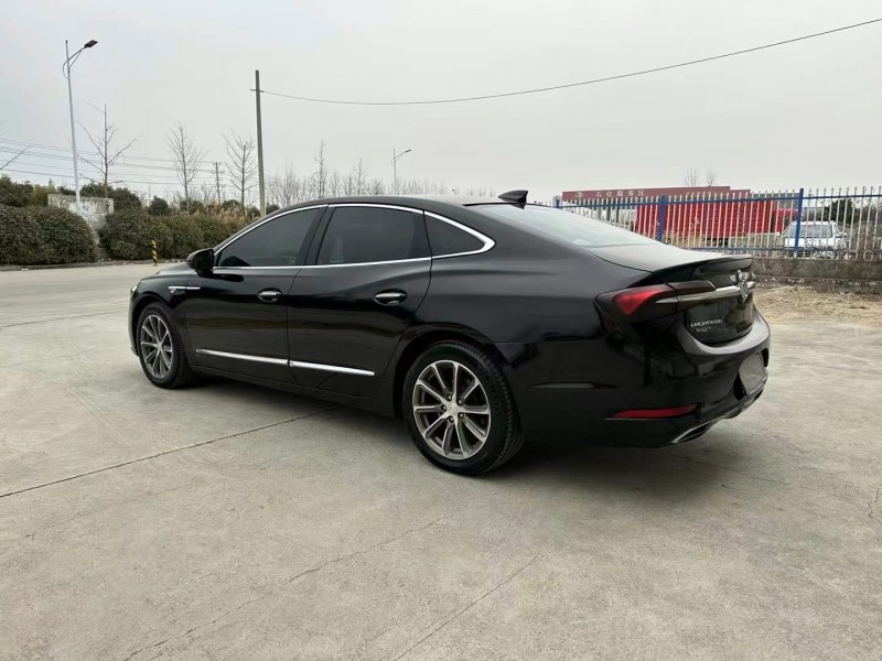 徐州21年别克君越8