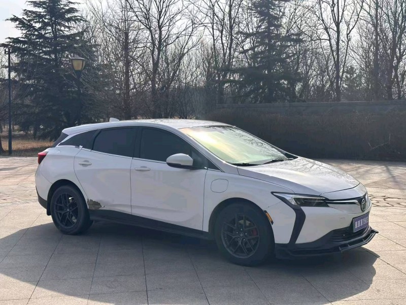 青岛19年别克微蓝3