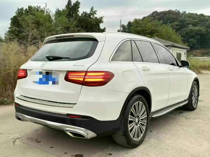广州17年奔驰GLC8