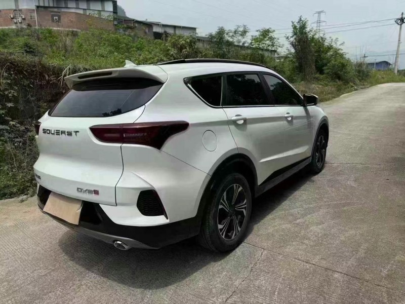 成都23年東南汽車DX87