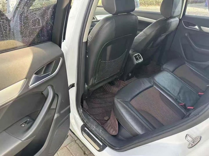 济宁16年奥迪Q36