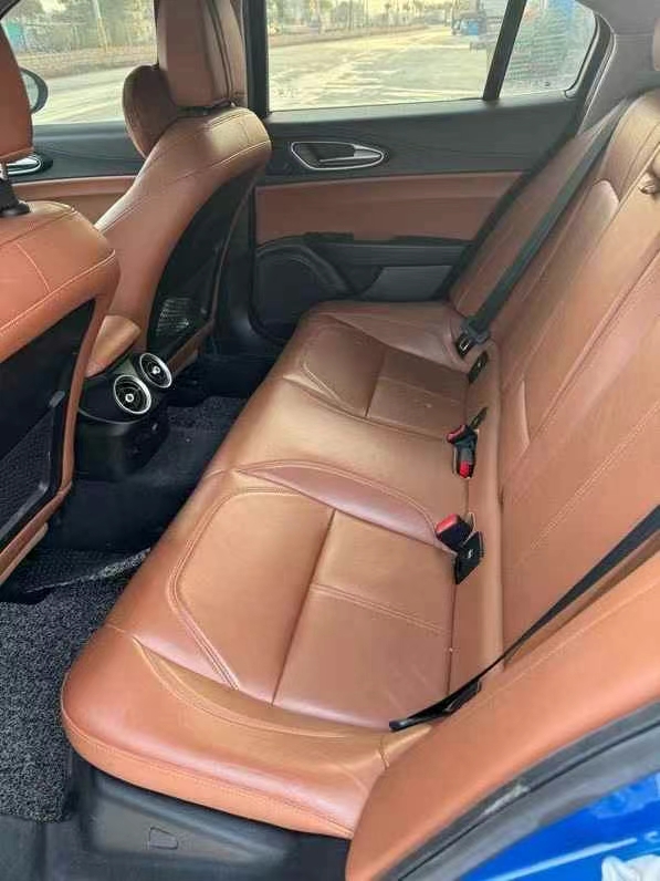 广州19年阿尔法·罗密欧Giulietta7
