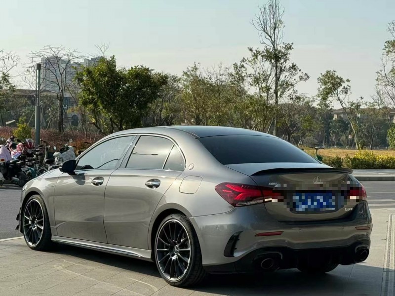 广州23年奔驰AMG8
