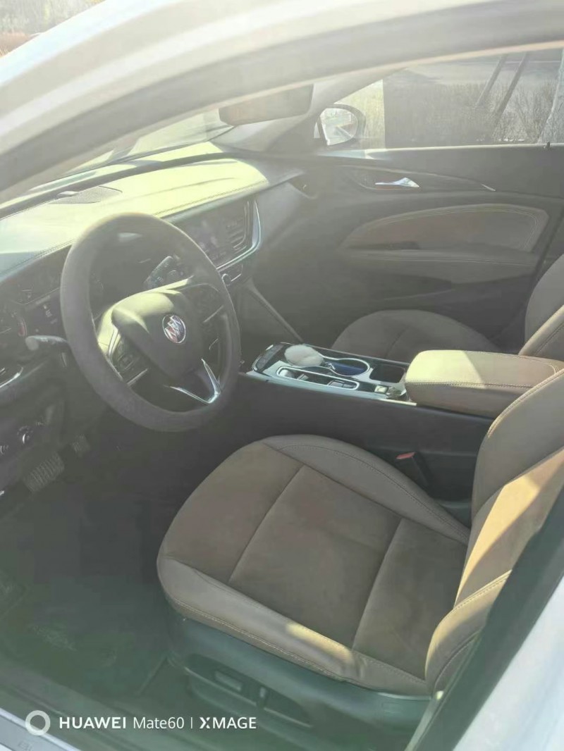 泰州22年别克君威4