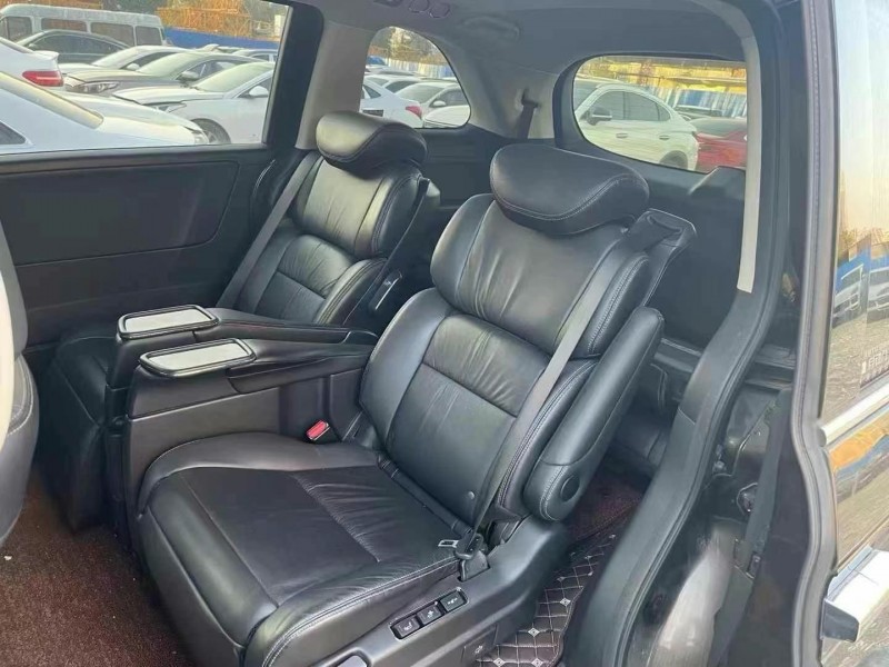 徐州18年本田艾力绅3