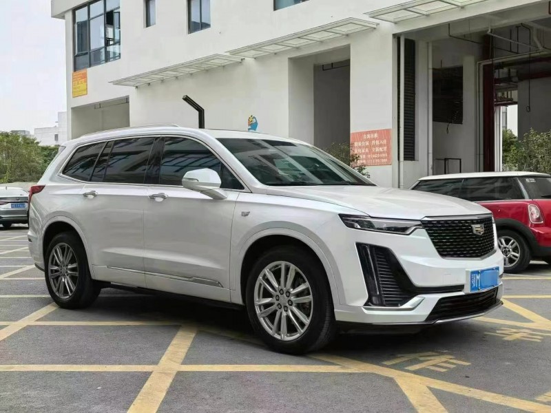 成都21年凱迪拉克XT66