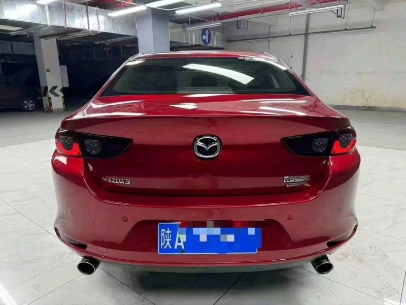 成都21年馬自達昂克賽拉2
