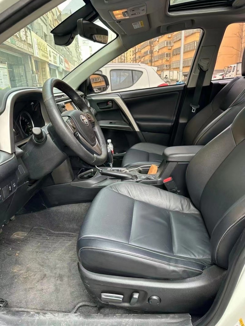 濟南18年豐田RAV43