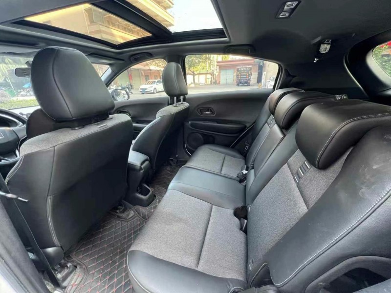 济宁22年本田XRV4