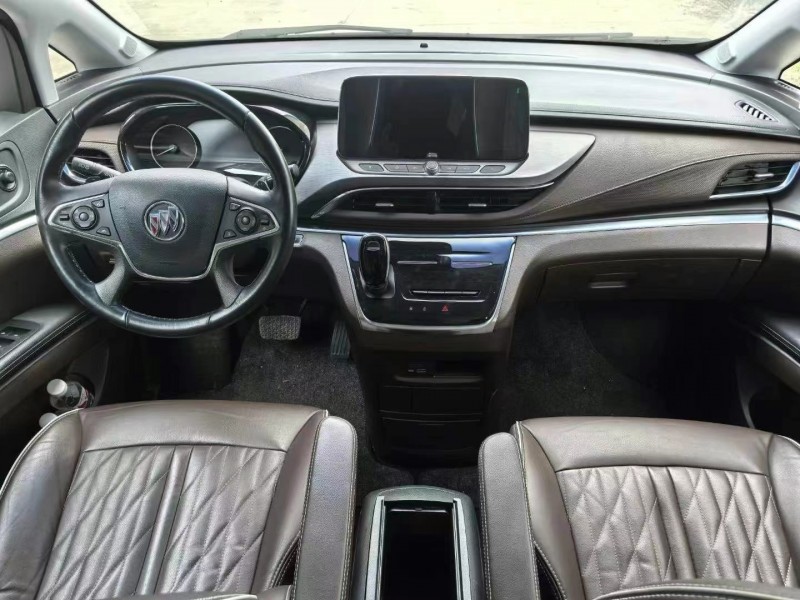 济宁22年别克GL85