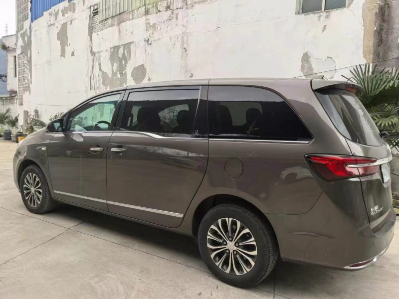 济宁22年别克GL87