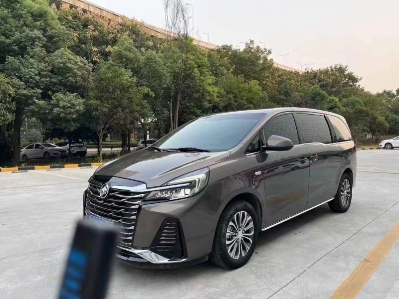 武汉22年别克GL83