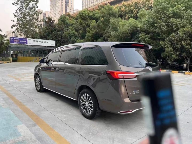 武汉22年别克GL87