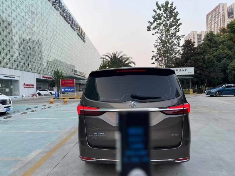 武汉22年别克GL89