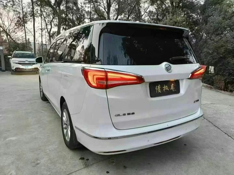 济宁18年别克GL88