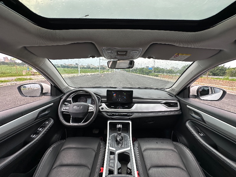 汕頭21年吉利遠景5