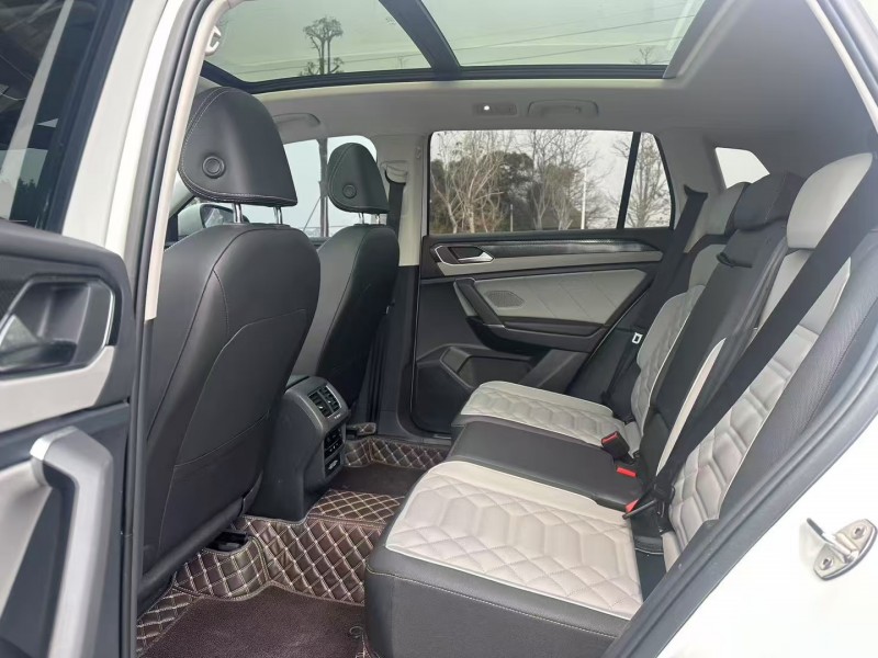 汕頭23年大眾探岳6