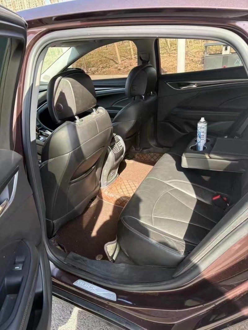 泰州18年别克君越6