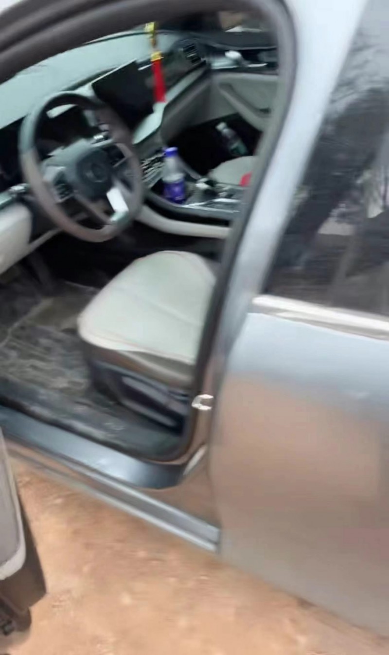 广州24年比亚迪秦2