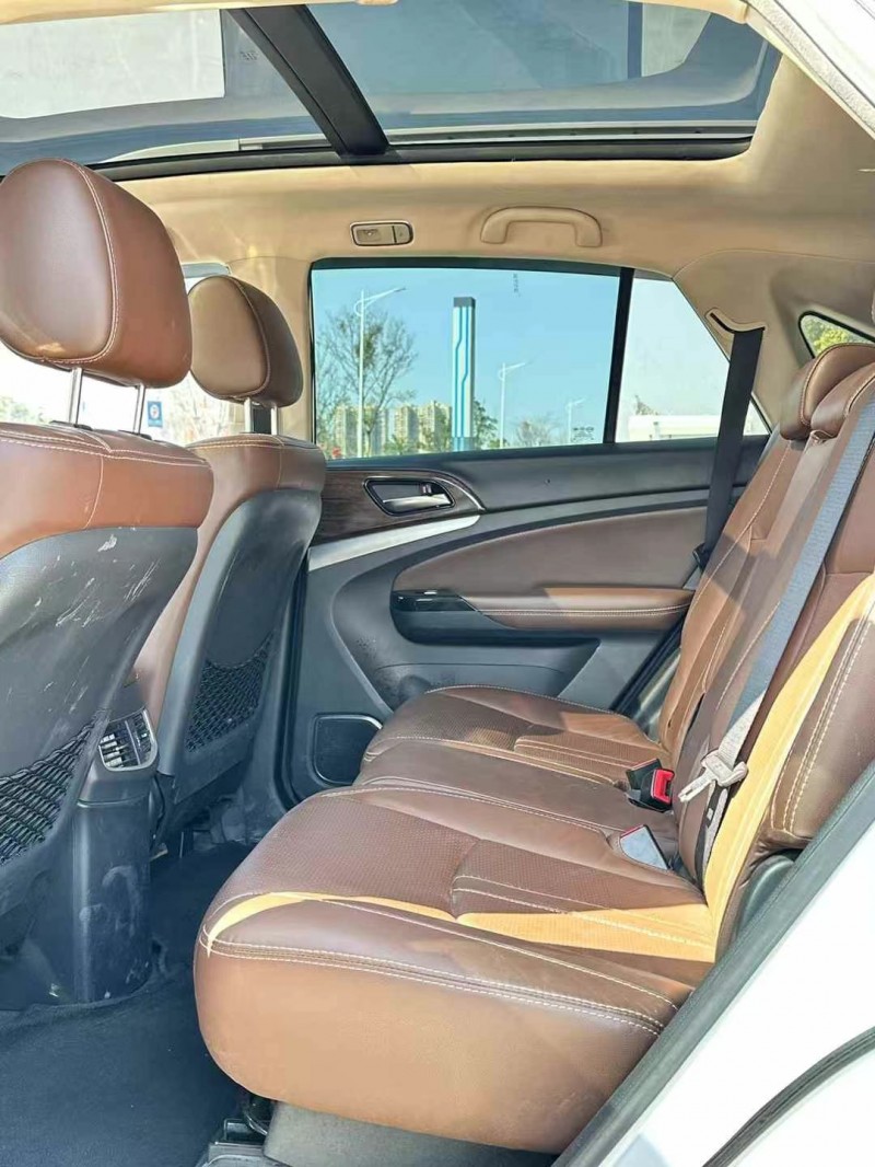 东莞15年比亚迪唐4