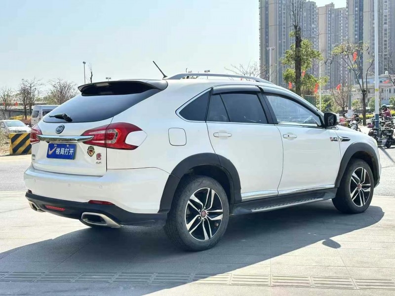 东莞15年比亚迪唐8