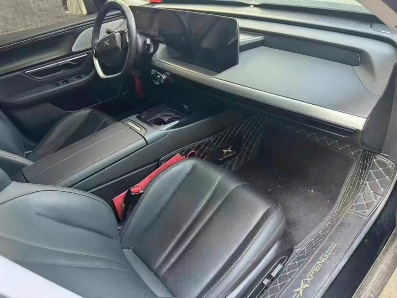 珠海22年小鵬汽車p73