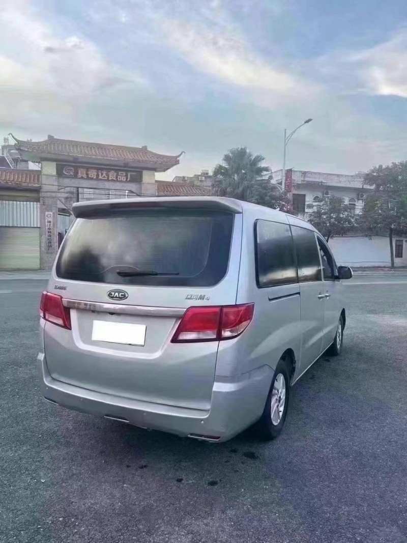 深圳18年江淮瑞風7