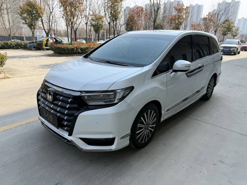 济宁23年本田艾力绅3