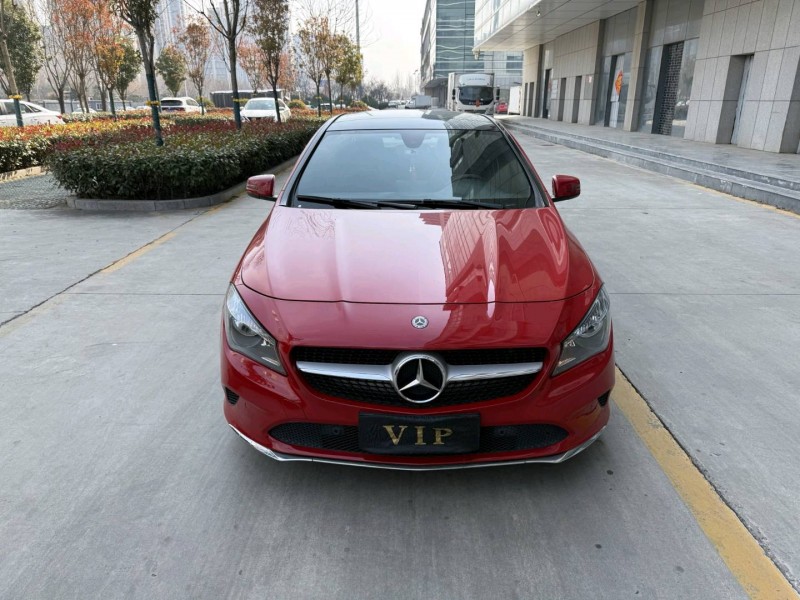 青岛17年奔驰GLA1